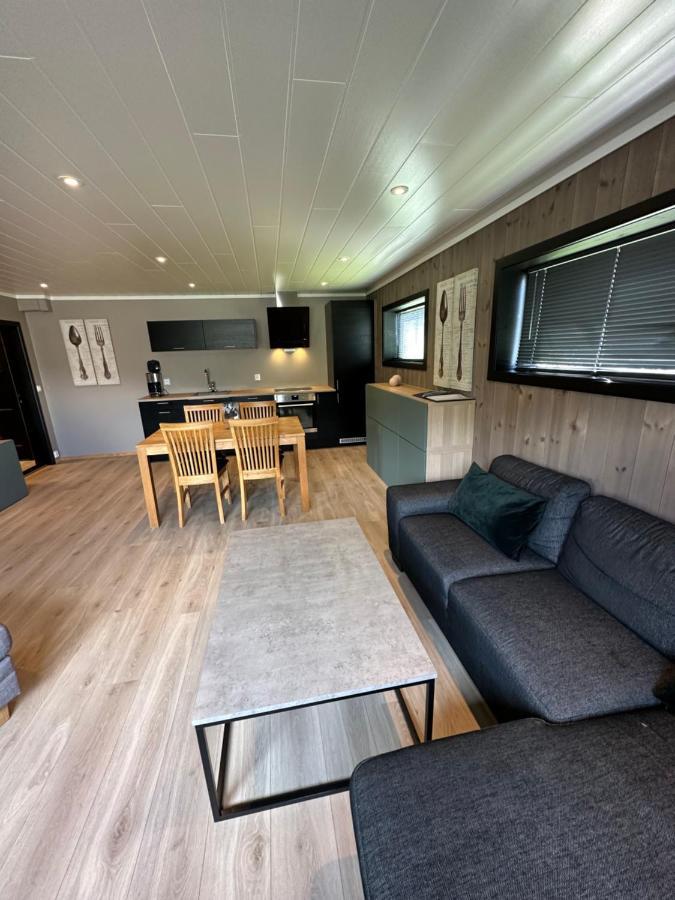Lom Apartment Luaran gambar